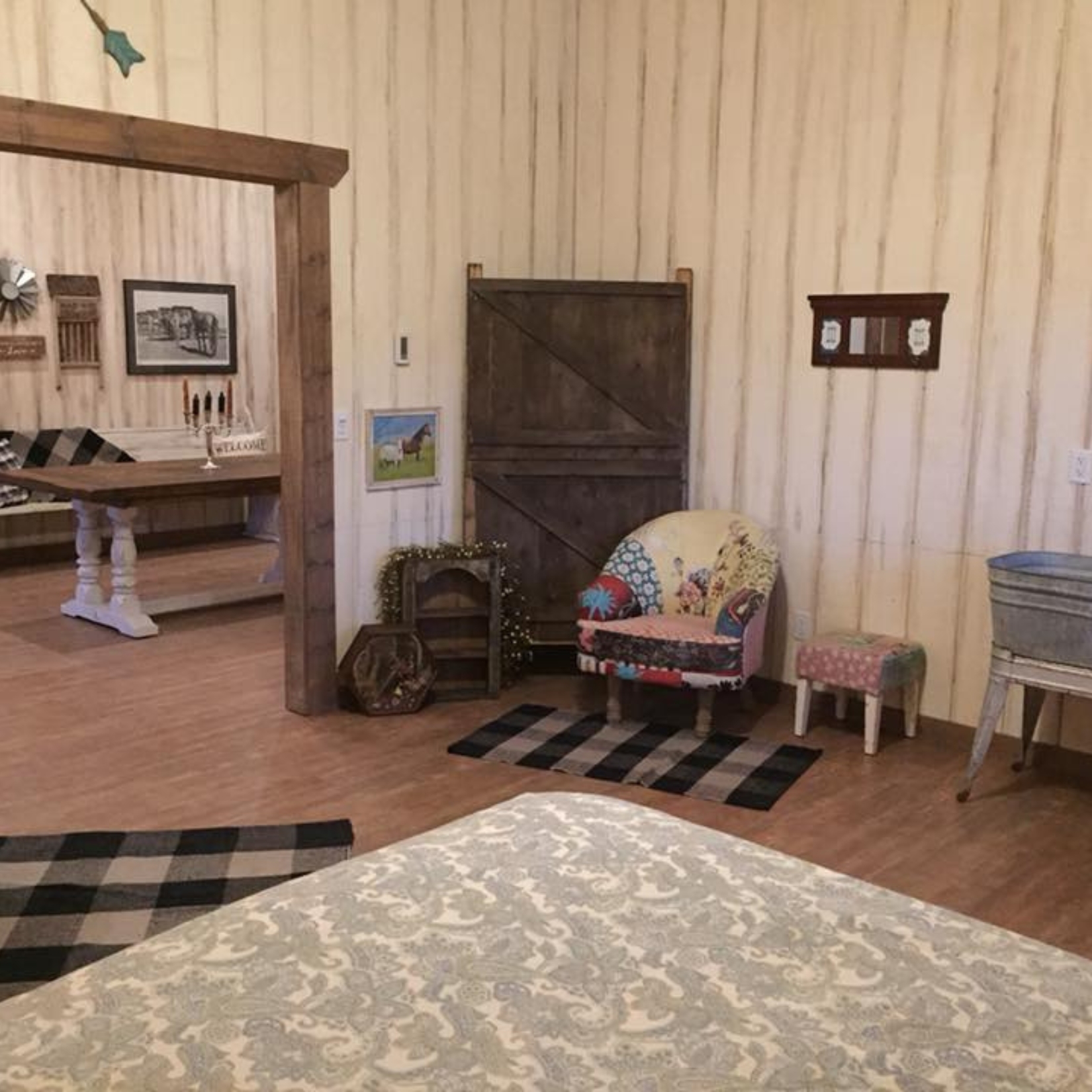 decor in corner of cabin bedroom