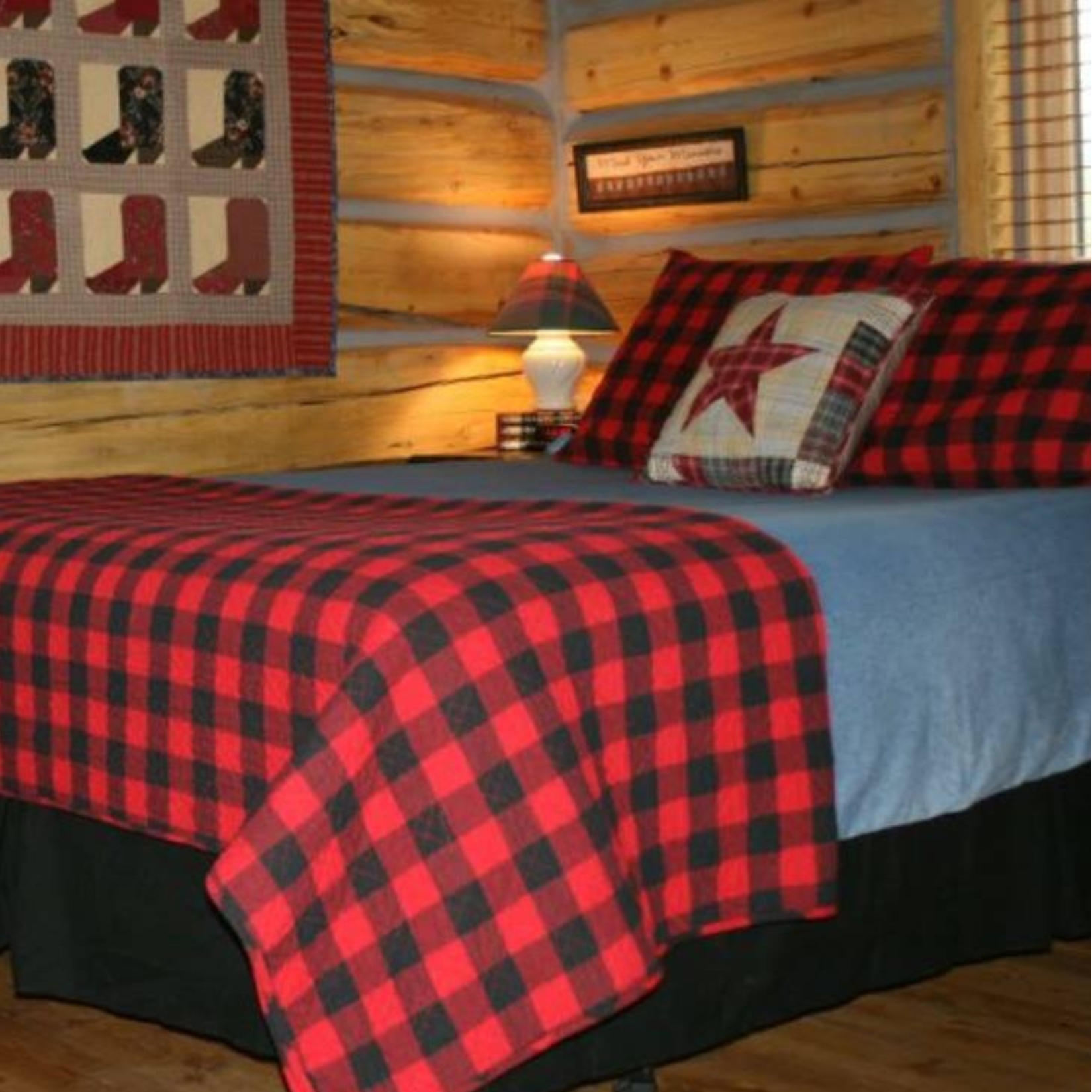 wood cabin bedroom custom quilt